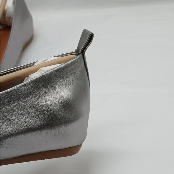 Andre Assous Nieve Womens Shoes Size 8M Silver Slip On Ballet Flats Quiet Luxury - Picture 4 of 10